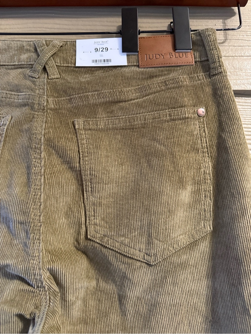 Judy Blue High Waist Olive Corduroy Retro Wide Leg Jeans Size 9/29 - Picture 16 of 16